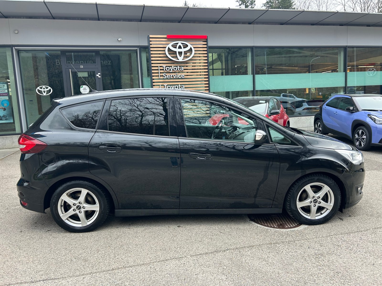 FORD C-Max 1.0 SCTi Titanium