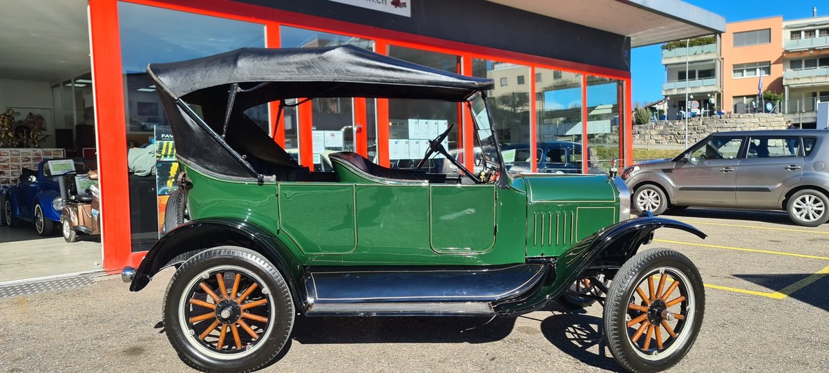 FORD Model T auch Lizzy Dick und Doof, Essence, Voiture de collection, Manuelle - 3