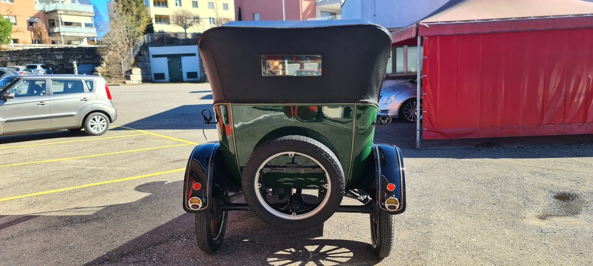 FORD Model T auch Lizzy Dick und Doof, Essence, Voiture de collection, Manuelle - 6