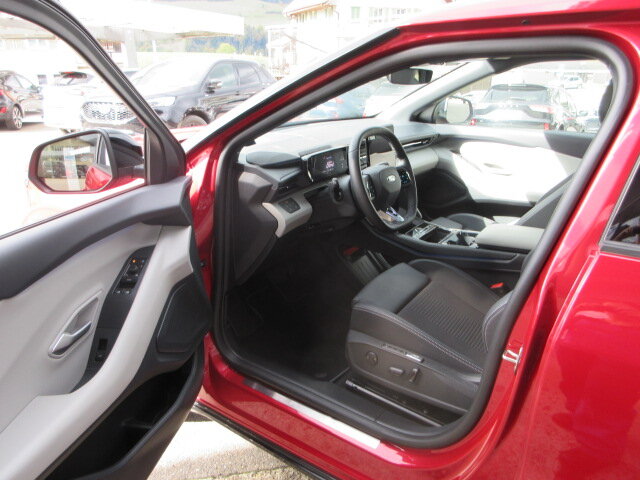 FORD Capri Extended Range Premium AWD, Elektro, Occasion / Gebraucht, Automatik - 3