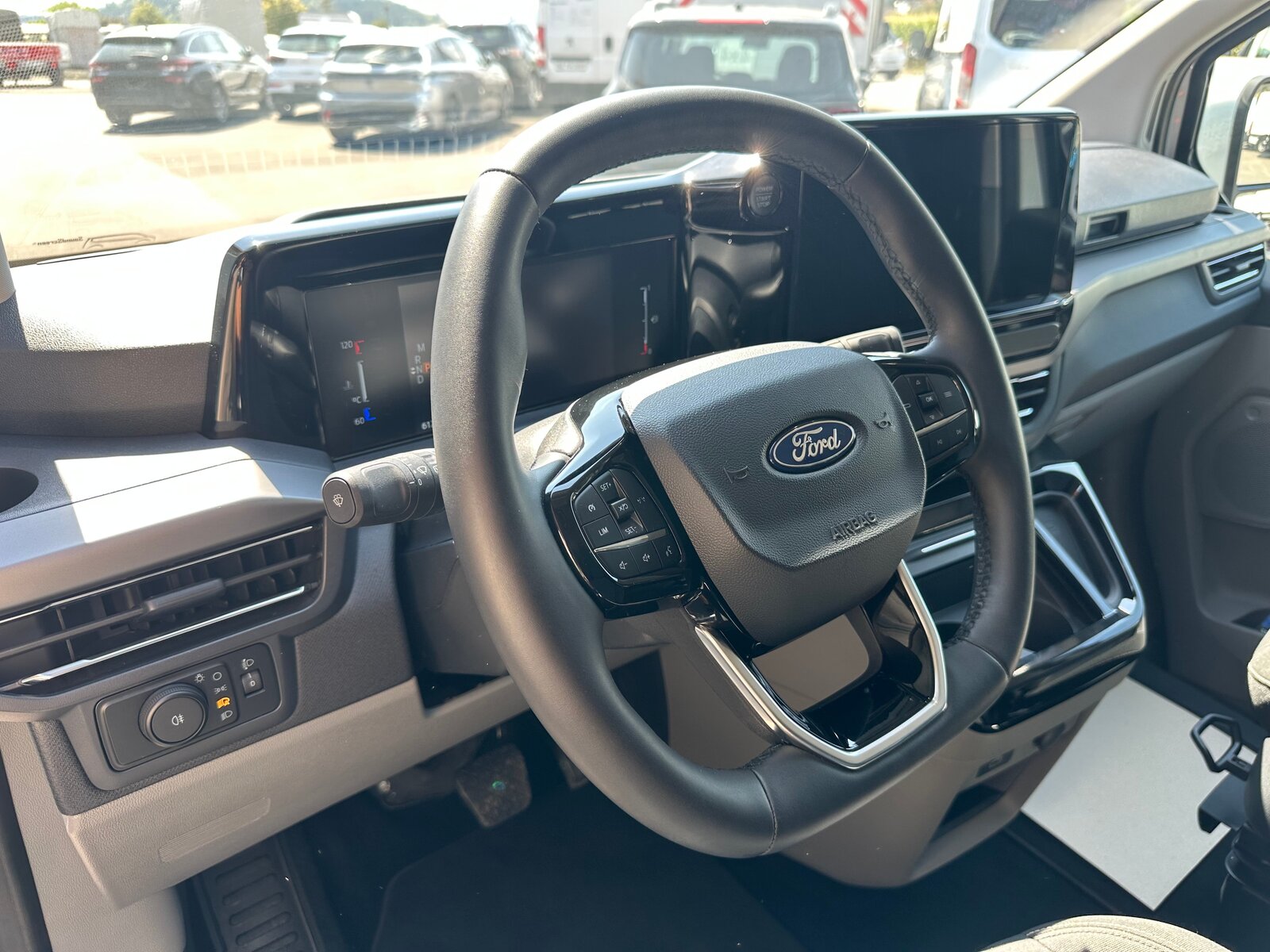 FORD Dreamer, Diesel, Occasion / Gebraucht, Automatik - 7