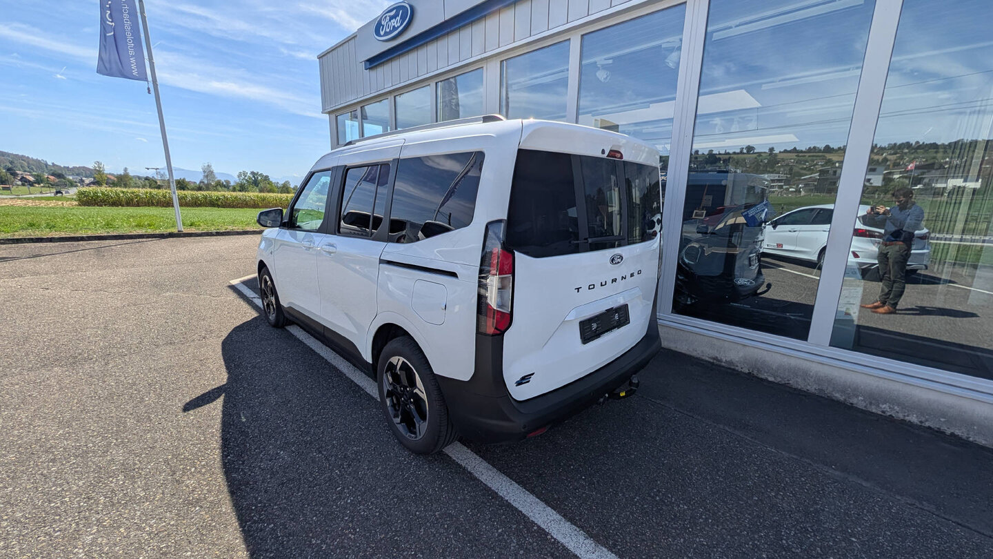 FORD E-Tourneo Courier Titanium, Electric, Second hand / Used, Automatic - 4
