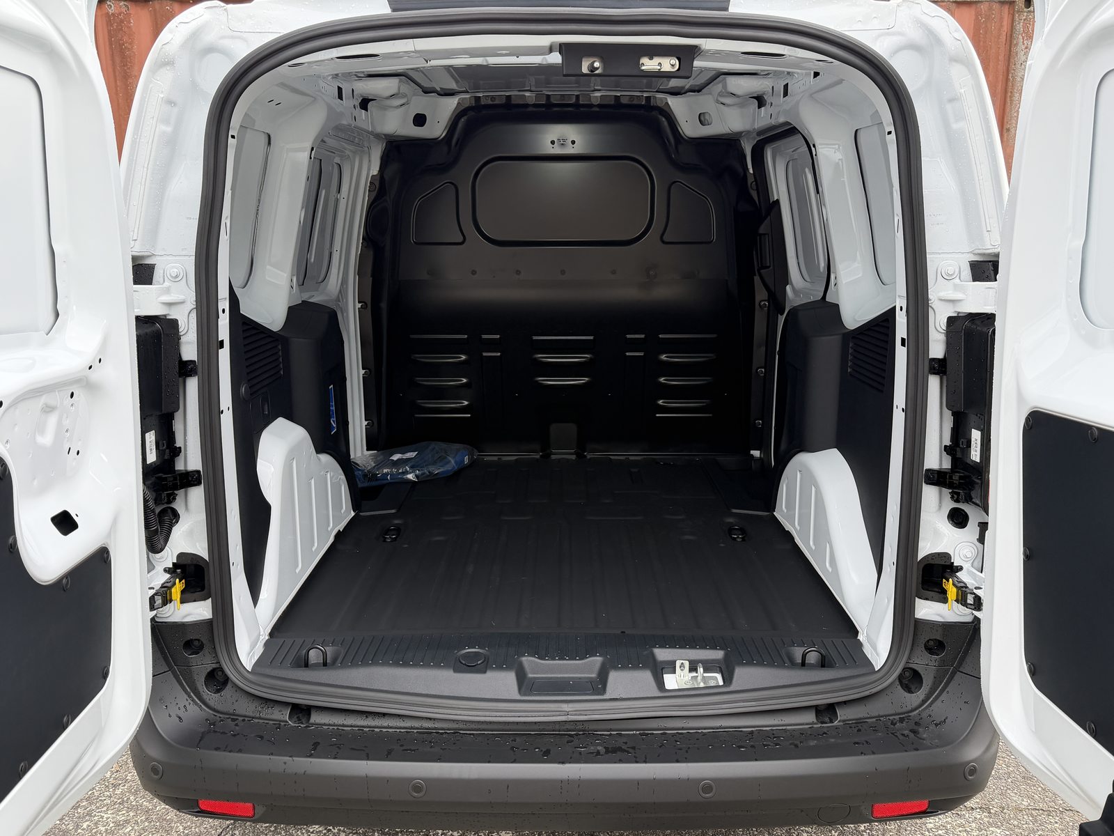 FORD E-Transit Courier Van Trend, Elektro, Vorführwagen, Automatik - 7