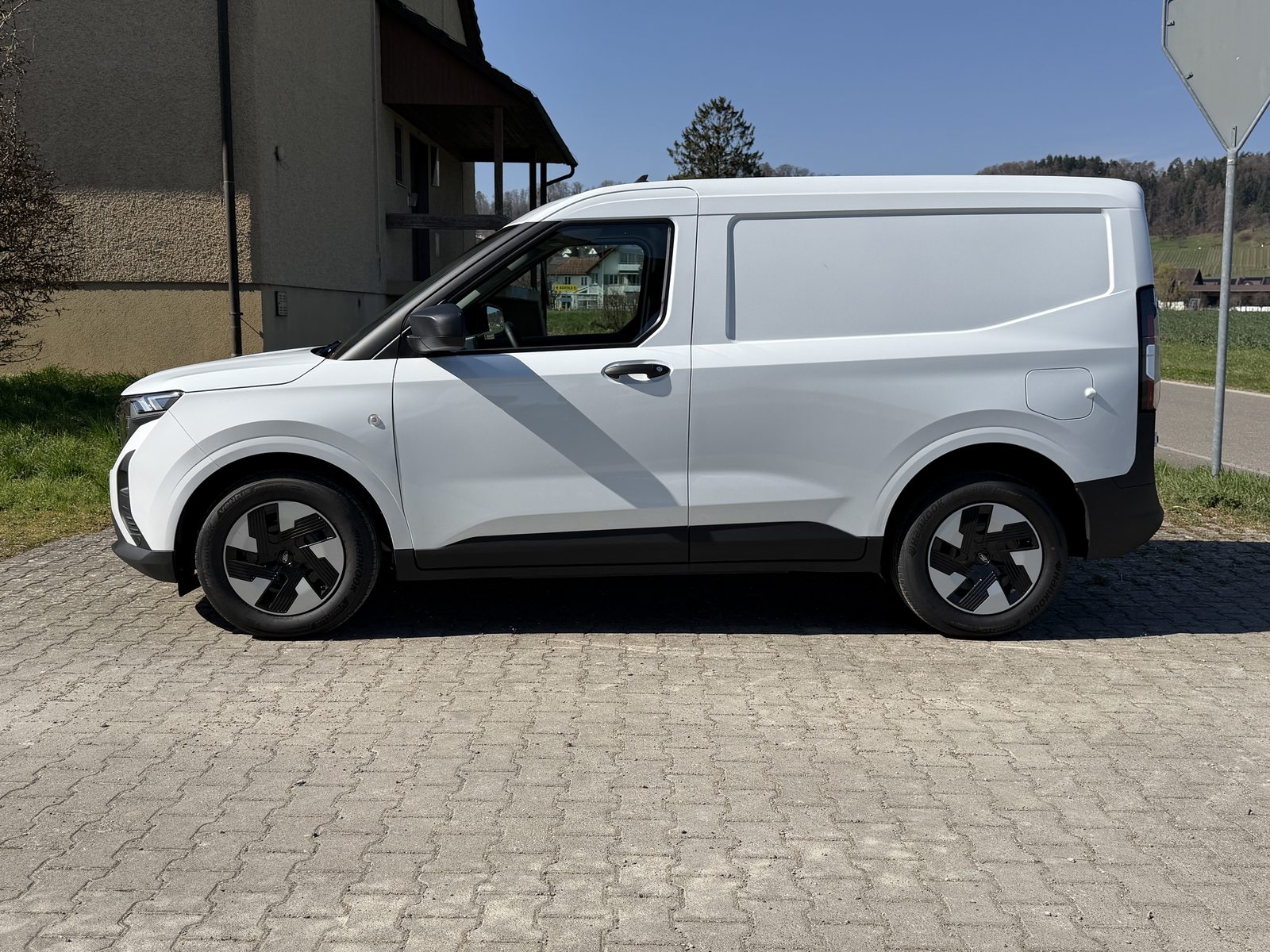 FORD E-Transit Courier Van Trend, Elektro, Vorführwagen, Automatik - 7