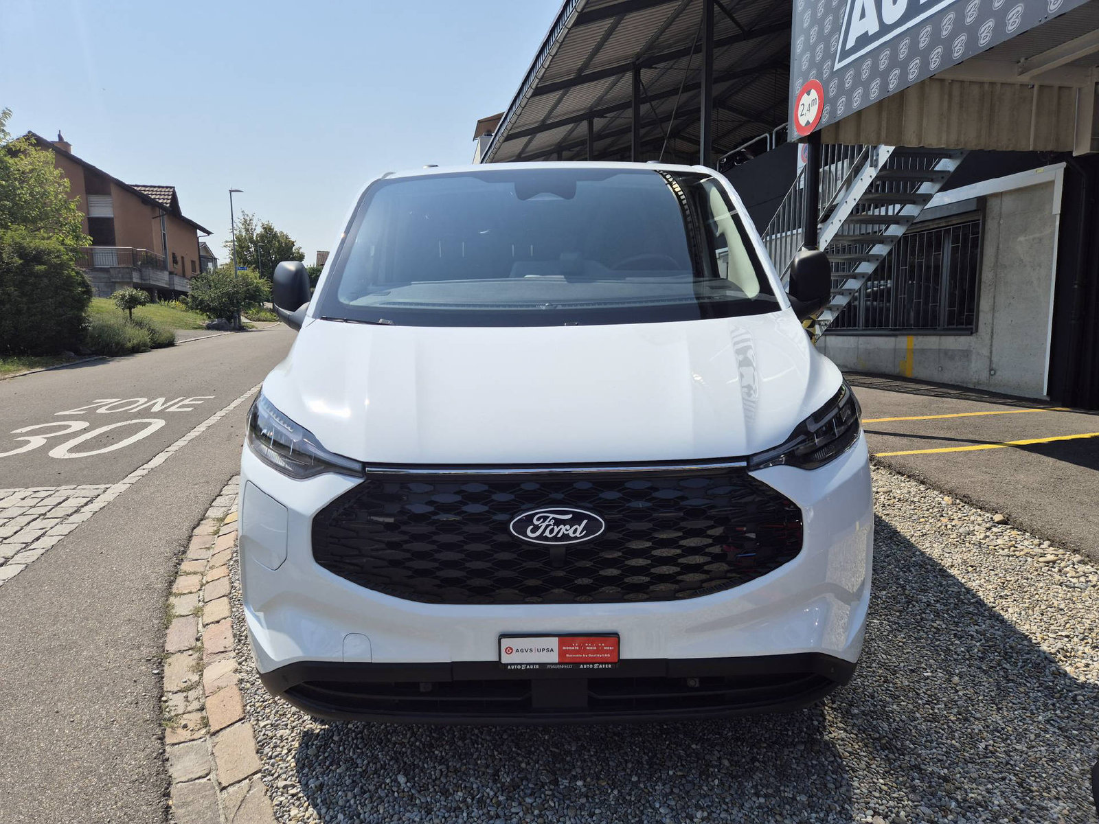 FORD E-Transit C Van 320 L1 Trend 82.5 kWh, Électrique, Véhicule neuf pré-immatriculé, Automatique - 3