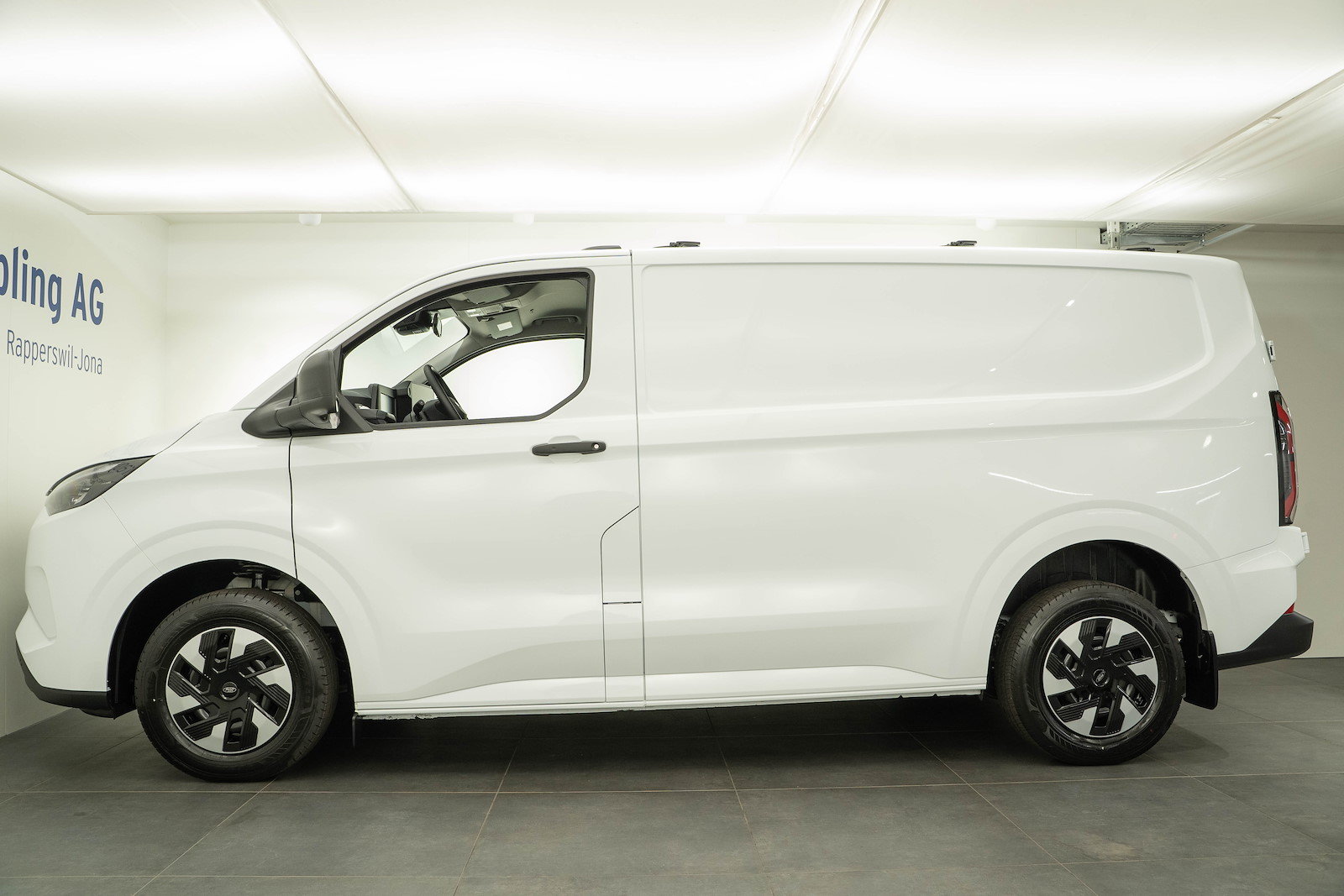 FORD E-Transit C Van 320 L1 Trend, Electric, New car, Automatic - 3