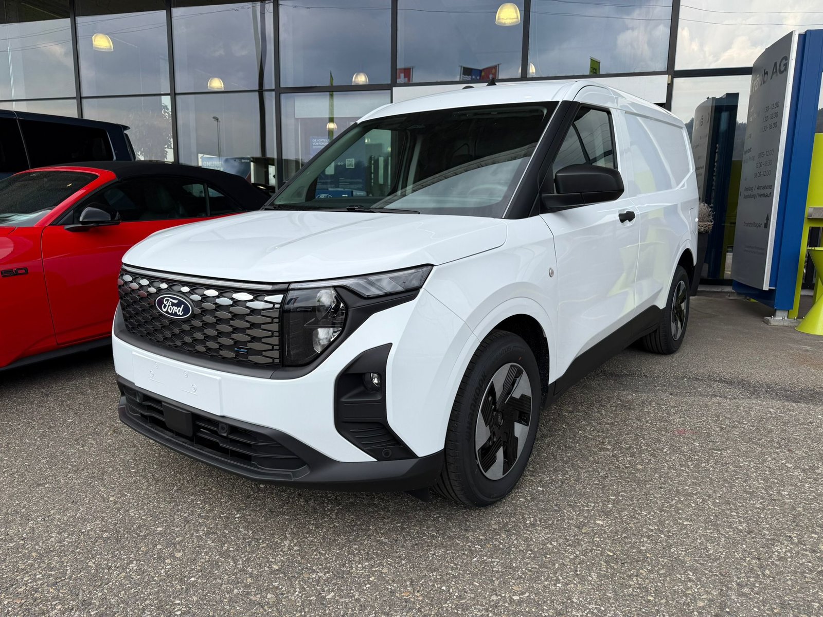 FORD E-Transit Courier Van Trend 43,5kWh
