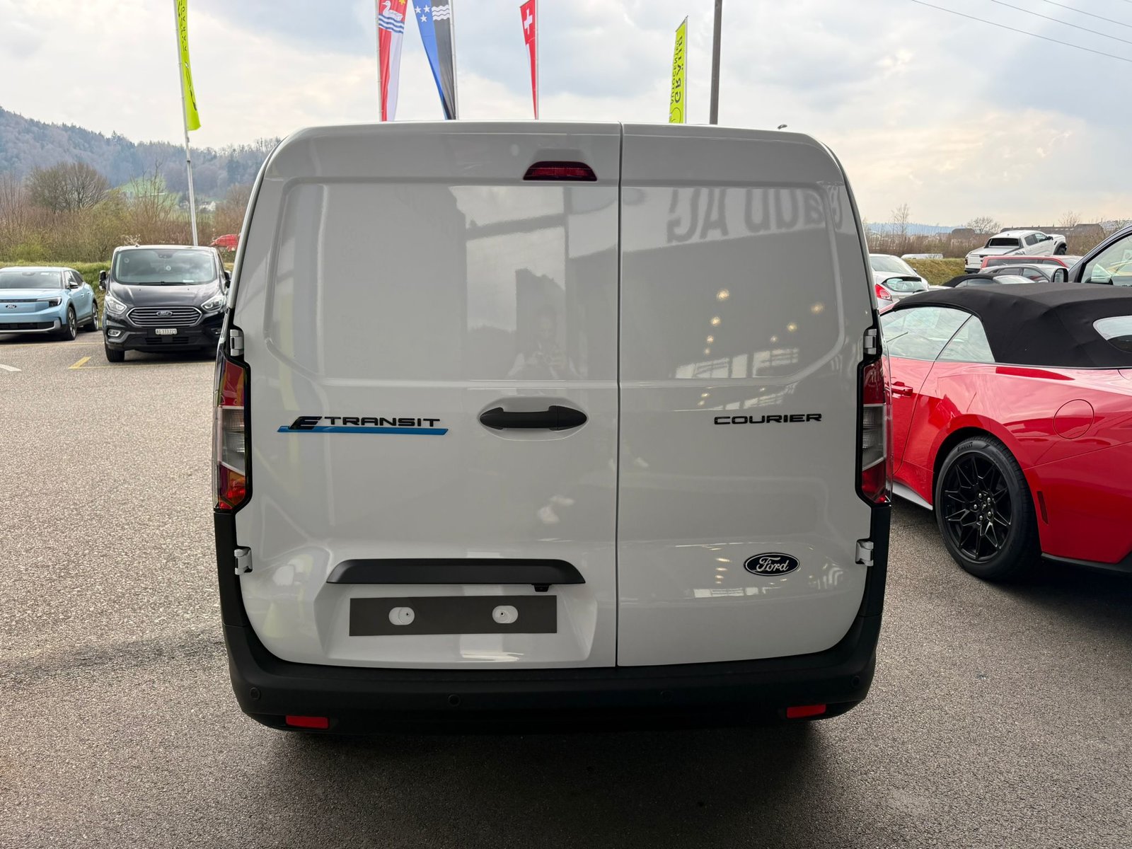 FORD E-Transit Courier Van Trend 43,5kWh, Électrique, Voiture nouvelle, Automatique - 7