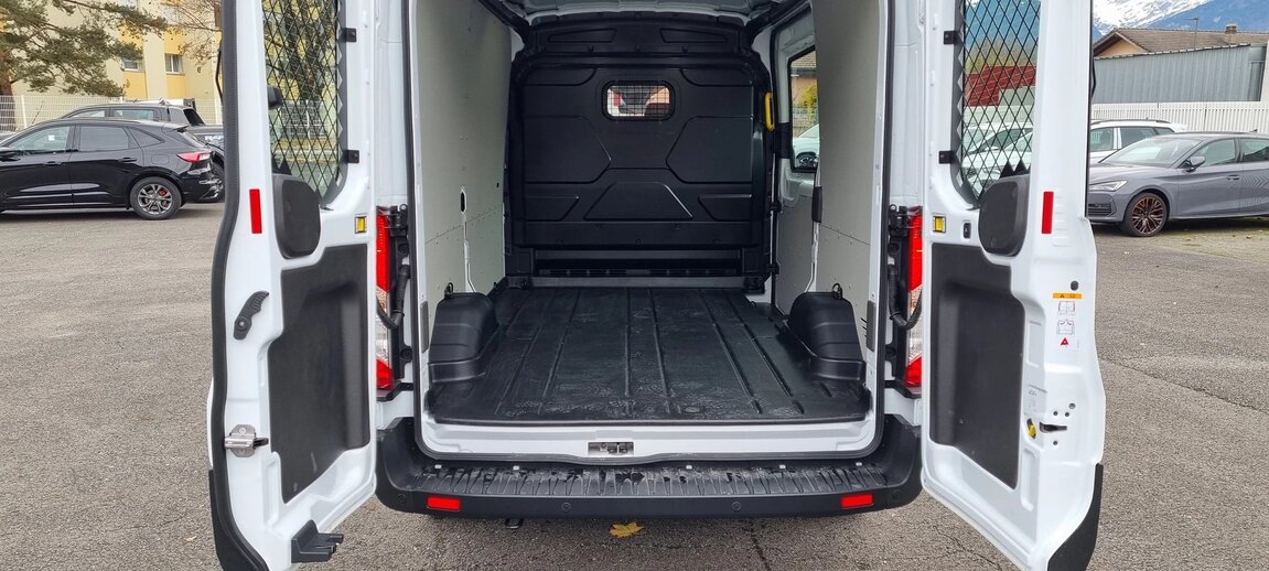 FORD E-Transit Van 350 L2 Trend RWD 68kWh, Electric, New car, Automatic - 6