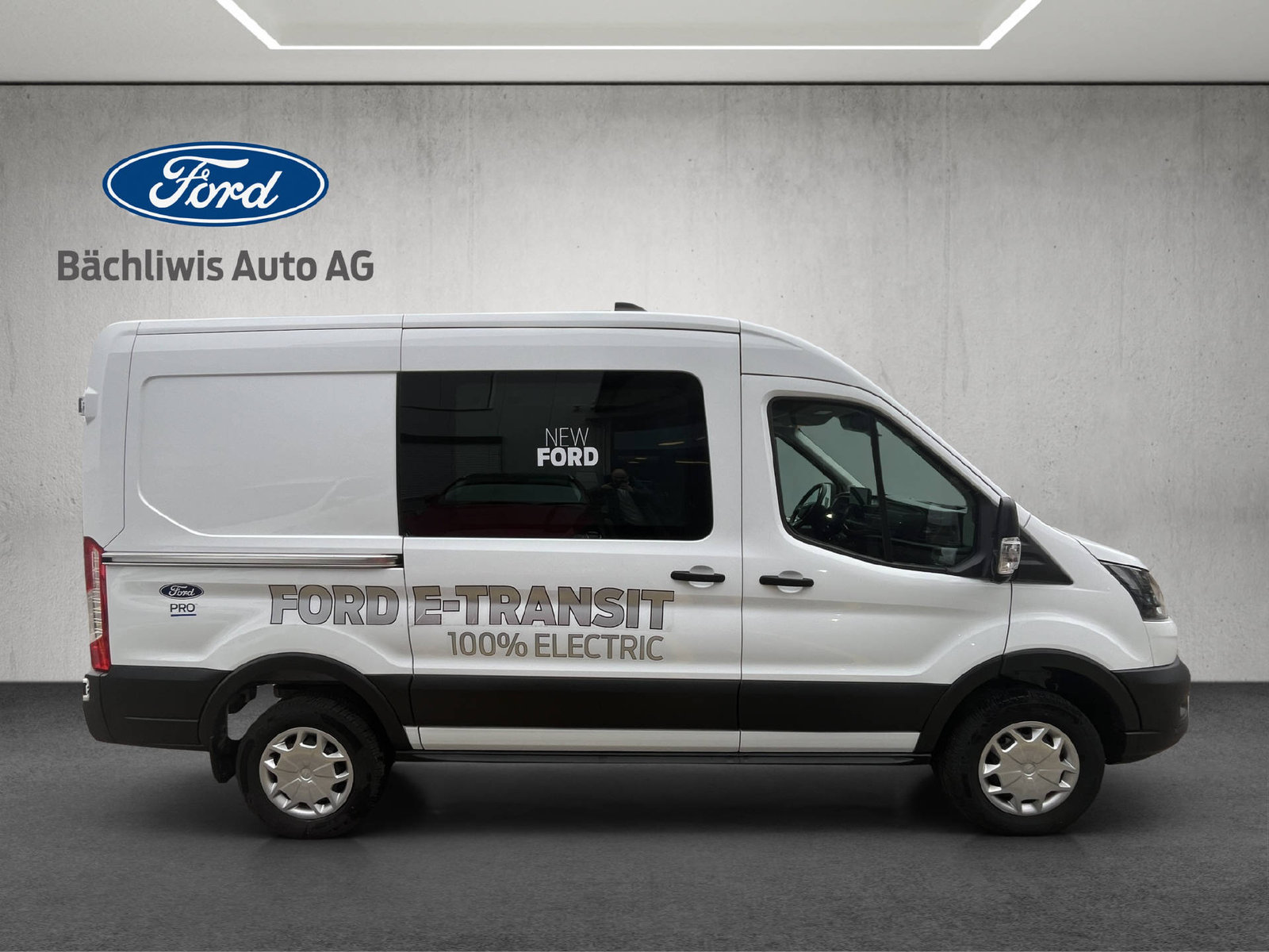 FORD E-Transit Van 350 L2H2 67kWh Trend, Electric, Second hand / Used, Automatic - 6