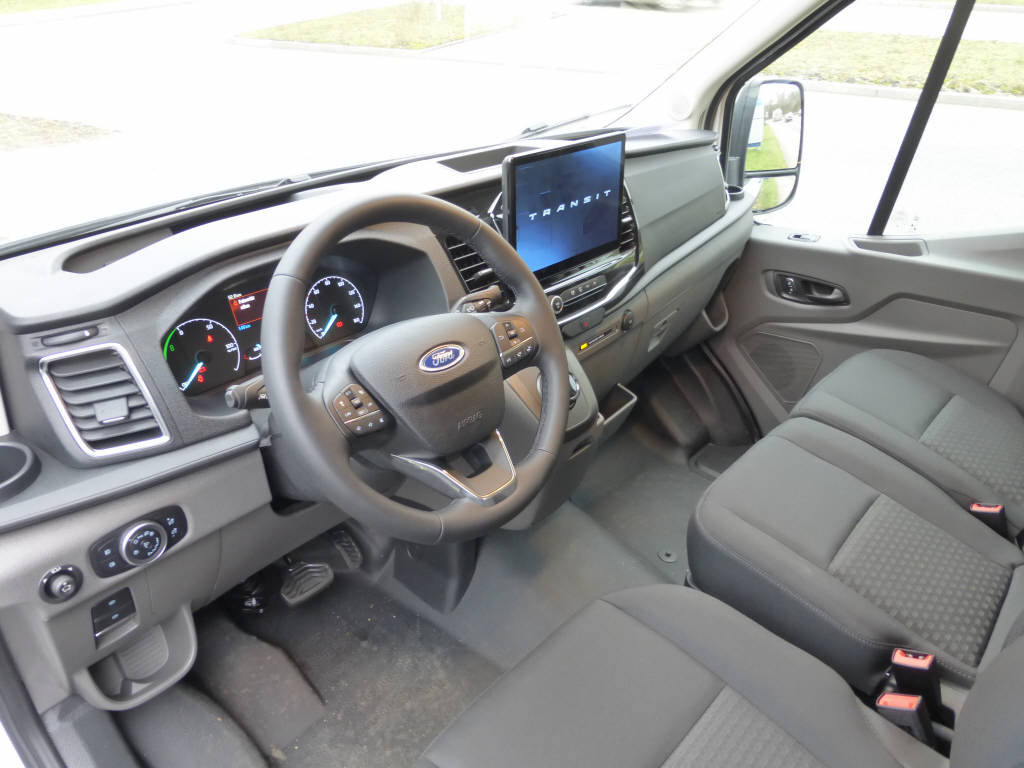 FORD E-Transit Van 350 L2H2 68kWh Trend, Elektro, Occasion / Gebraucht, Automat - 4