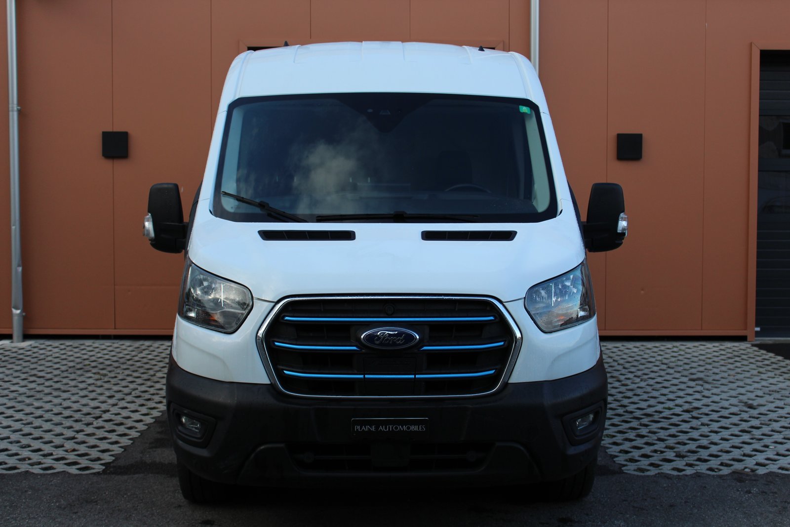 FORD Ford E-Transit Van 350 L2 Trend RWD 68kWh - "Garantie 7 ans , Elektro, Occasion / Gebraucht, Automatik - 2
