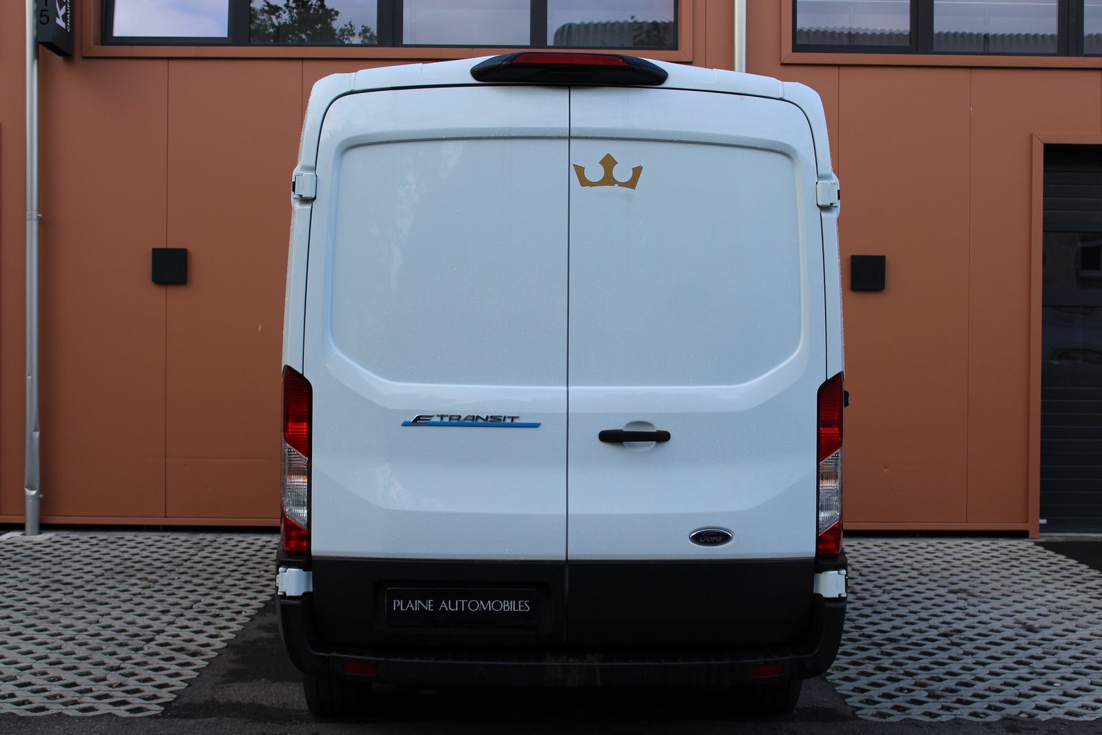 FORD Ford E-Transit Van 350 L2 Trend RWD 68kWh - "Garantie 7 ans , Elektro, Occasion / Gebraucht, Automatik - 7