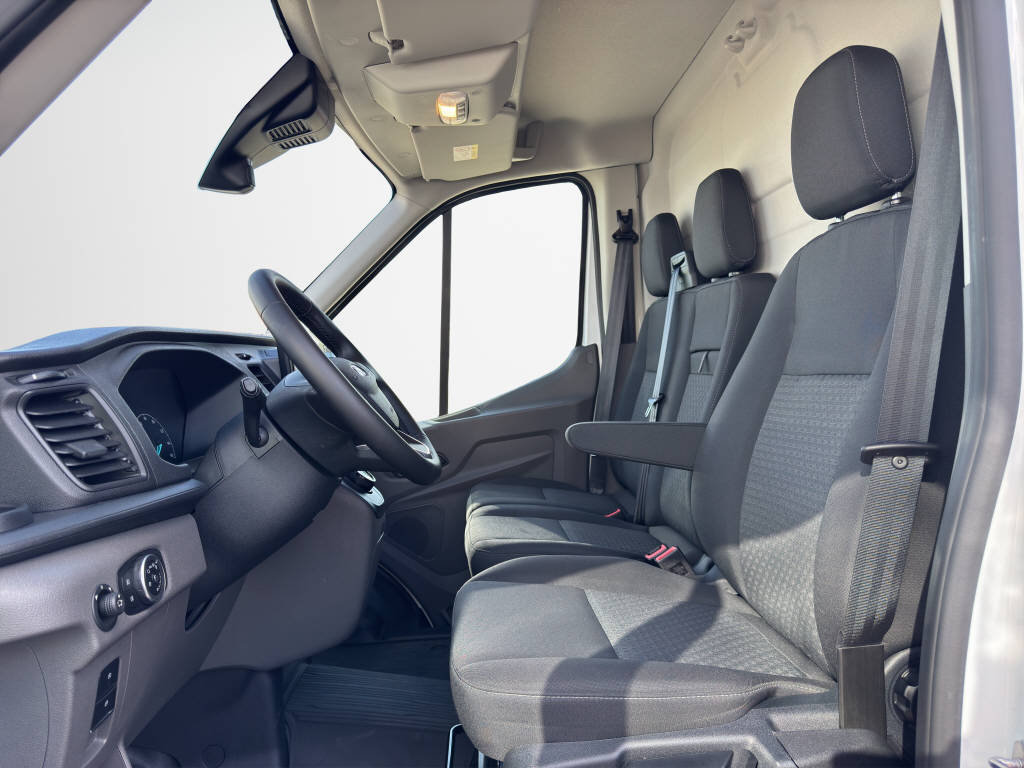 FORD E-Transit Van 350 L2H2 67kWh Trend, Électrique, Occasion / Utilisé, Automatique - 6