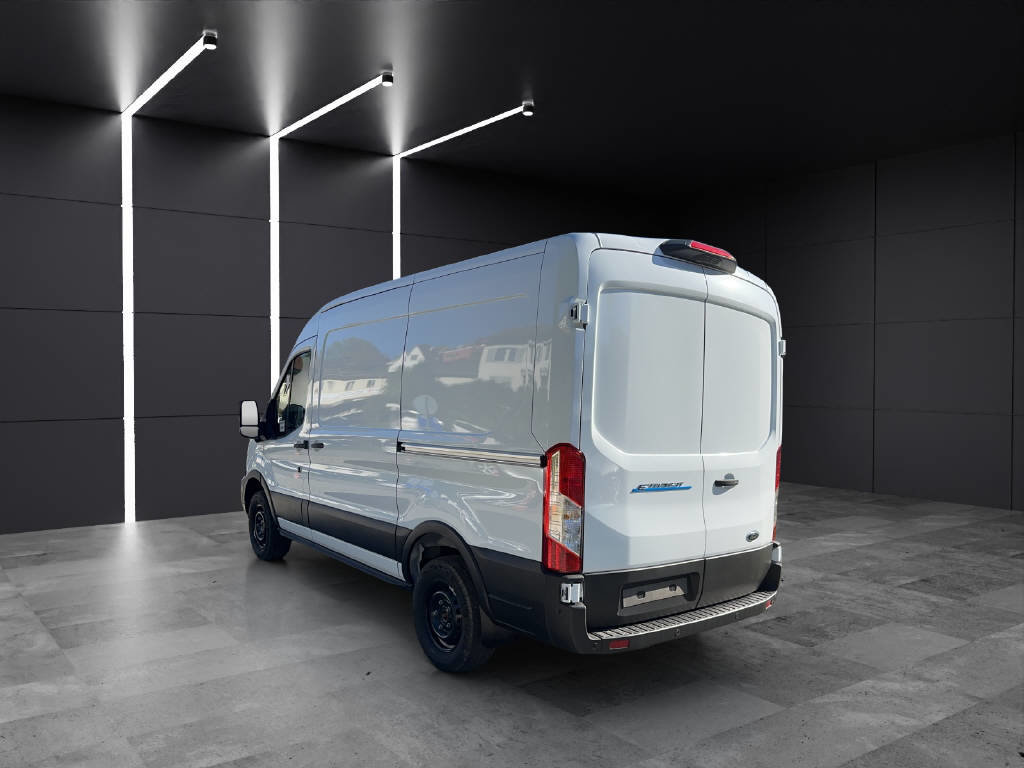 FORD E-Transit Van 350 L2H2 67kWh Trend, Electric, Second hand / Used, Automatic - 4