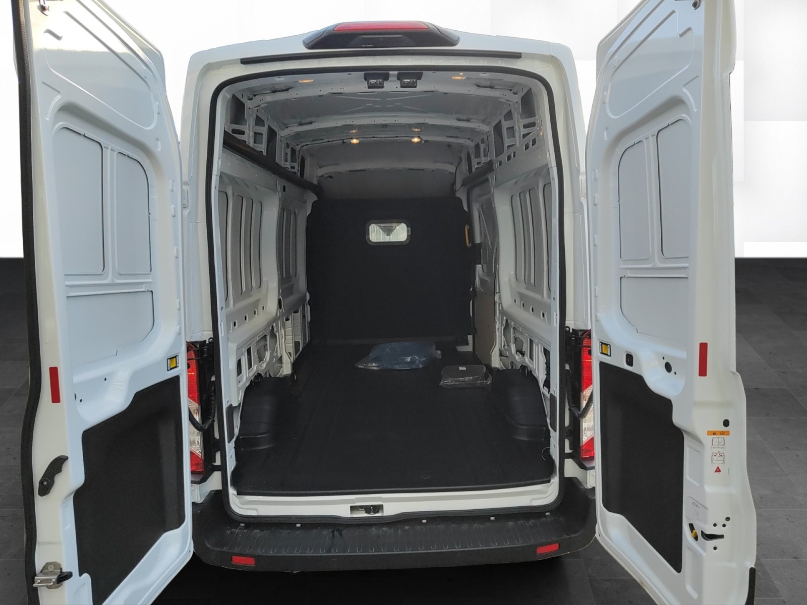 FORD e-Transit VAN Trend 390L3 BEV, Electric, Second hand / Used, Automatic - 7