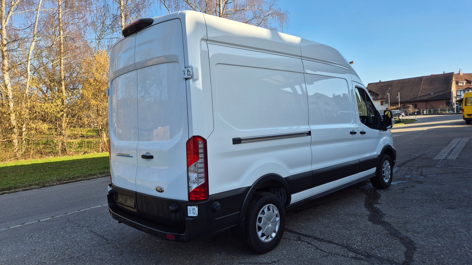 FORD E-Transit Van 350 L3 Trend RWD 68kWh, Électrique, Occasion / Utilisé, Automatique - 2