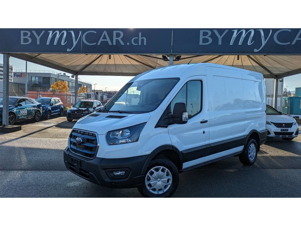 FORD E-Transit Van 350 L2 Trend RWD 68kWh, Elektro, Occasion / Gebraucht, Automatik - 2