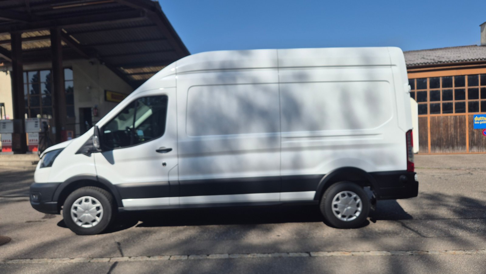FORD E-Transit Van 350 L3 Trend RWD 68kWh, Elektro, Occasion / Gebraucht, Automatik - 6