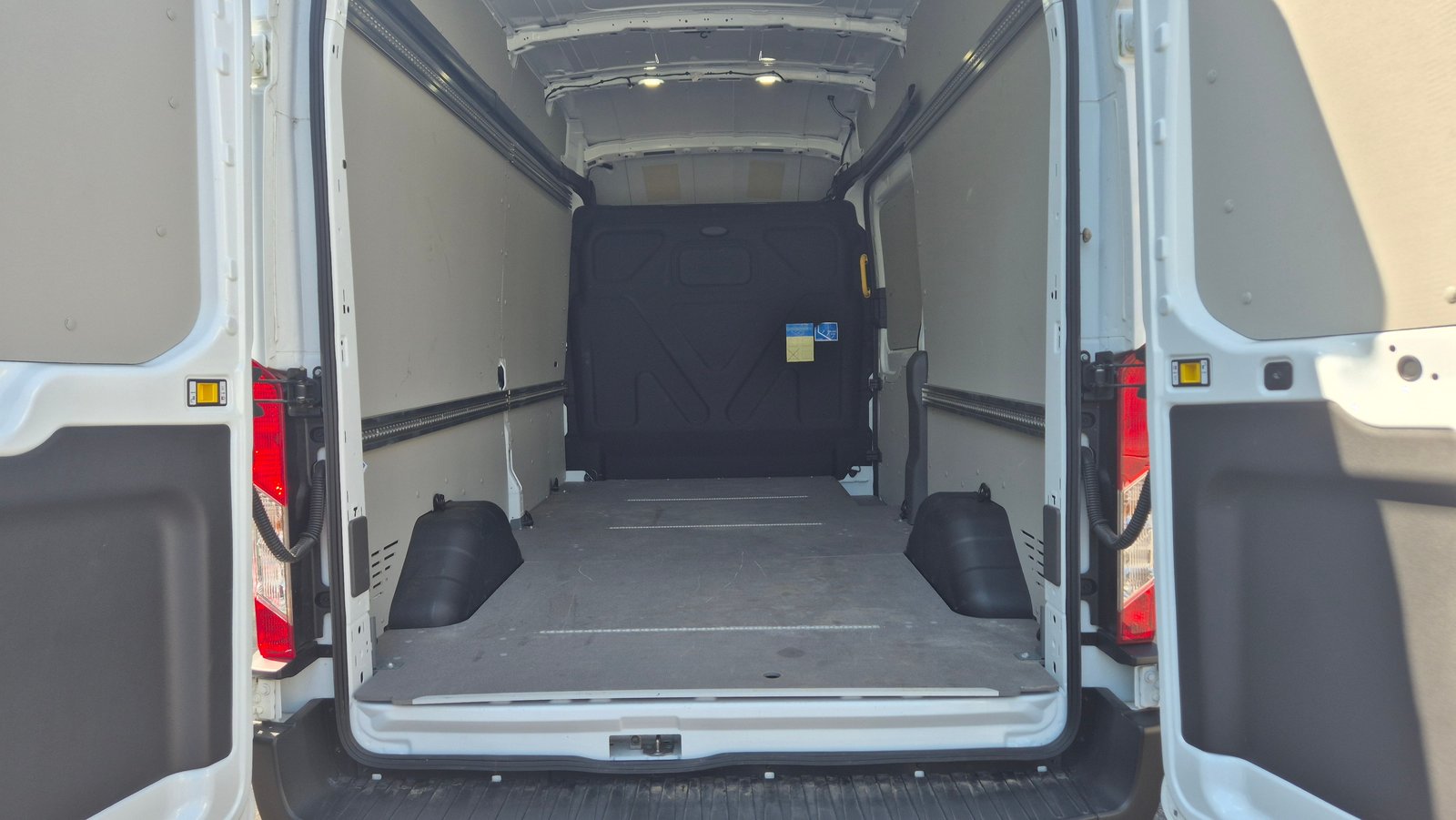 FORD E-Transit 350 L3 Trend RWD 68kWh, Elektro, Occasion / Gebraucht, Automatik - 6