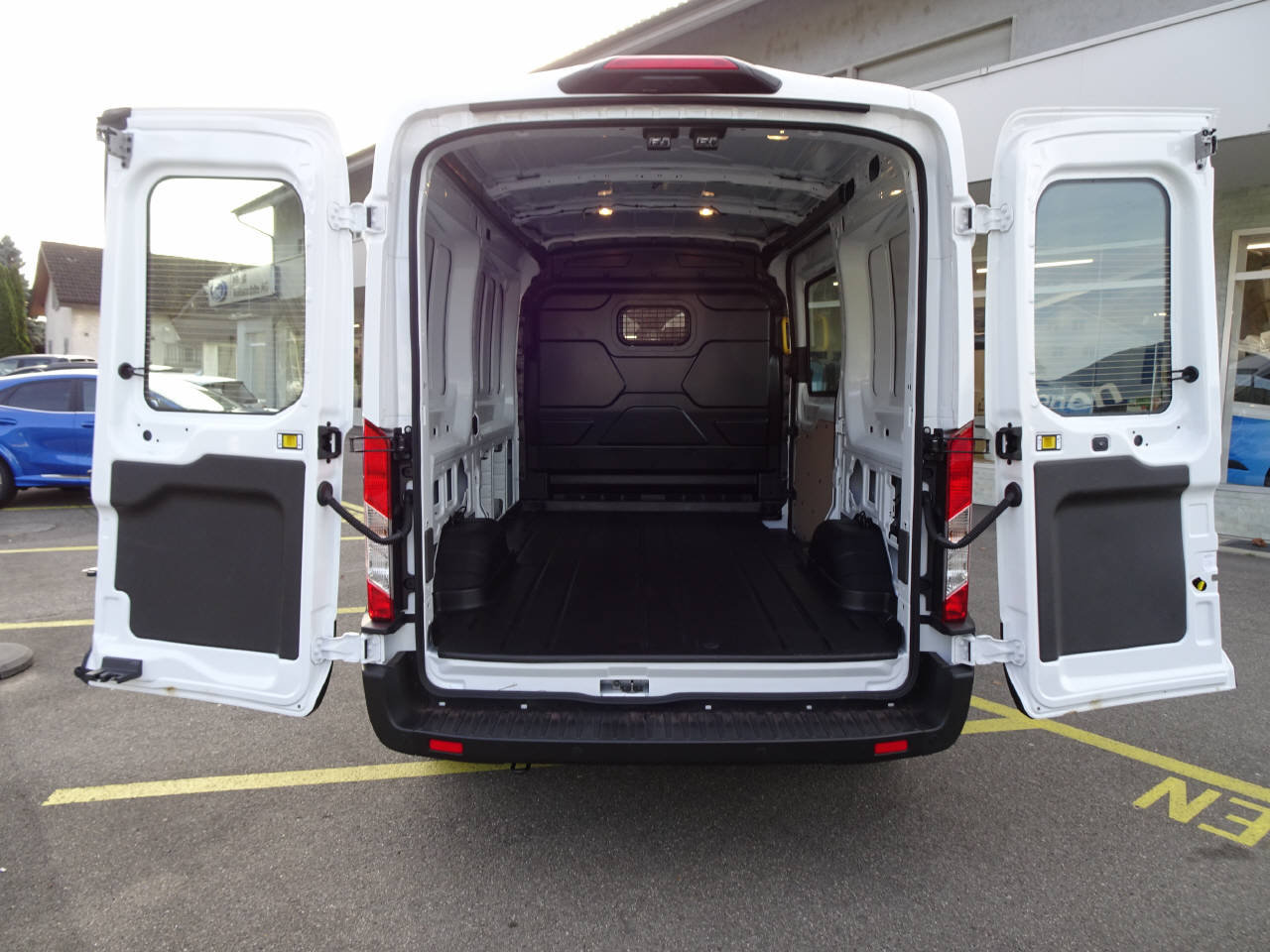 FORD E-Transit Van 350 L2 H2 Trend, Électrique, Voiture de démonstration, Automatique - 6