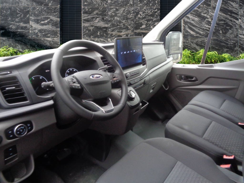 FORD E-Transit Van 350 L2H2 67kWh Trend, Electric, Ex-demonstrator, Automatic - 6