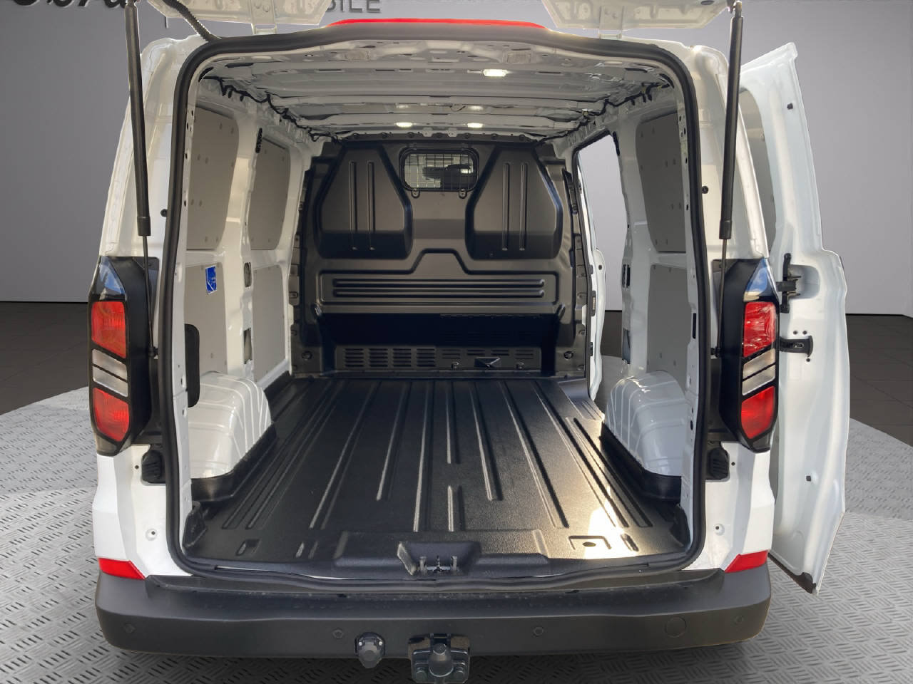 FORD E-Transit Custom Van 320 L1 Trend, Electric, Ex-demonstrator, Automatic - 6