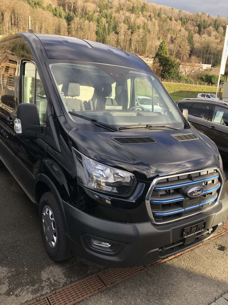 FORD E-Transit Van 350 L2H2 67kWh Trend, Electric, Ex-demonstrator, Automatic - 4