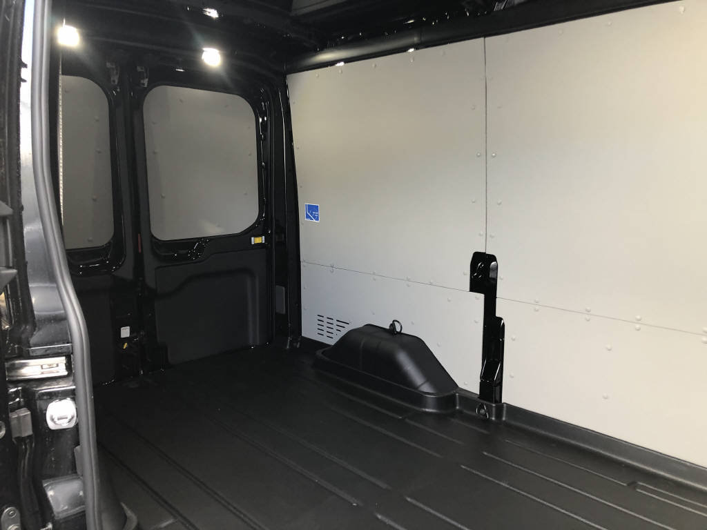 FORD E-Transit Van 350 L2H2 67kWh Trend, Electric, Ex-demonstrator, Automatic - 6