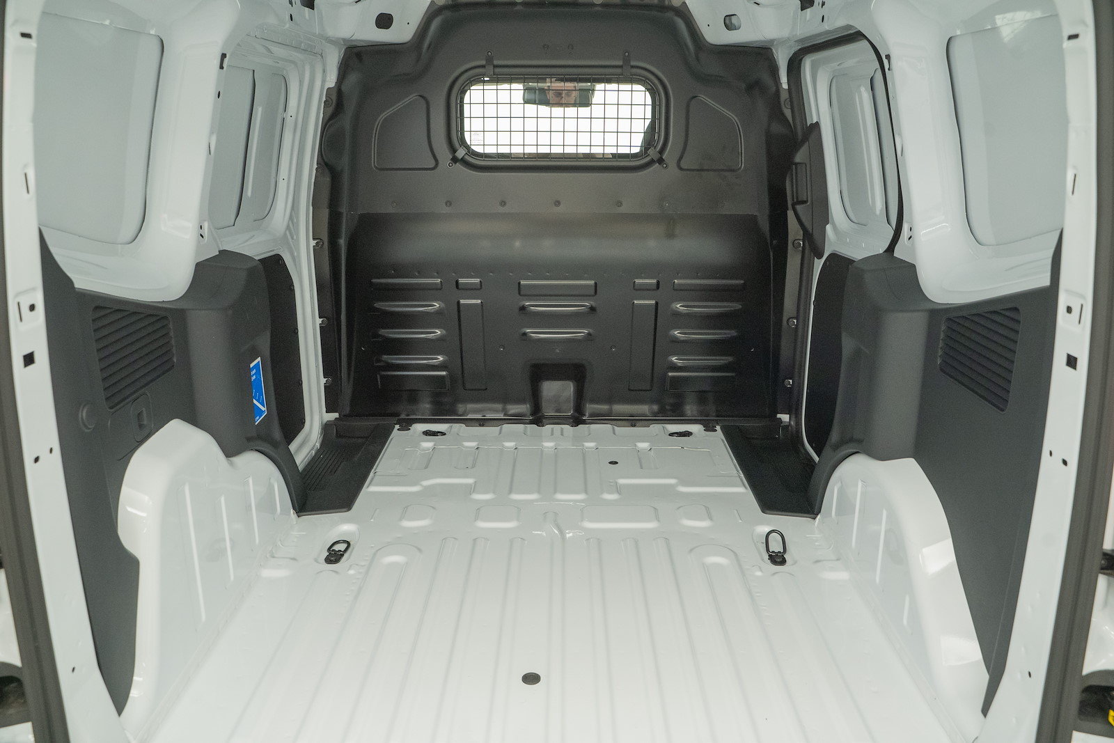 FORD E-Transit Courier Van Trend, Electric, Ex-demonstrator, Automatic - 5