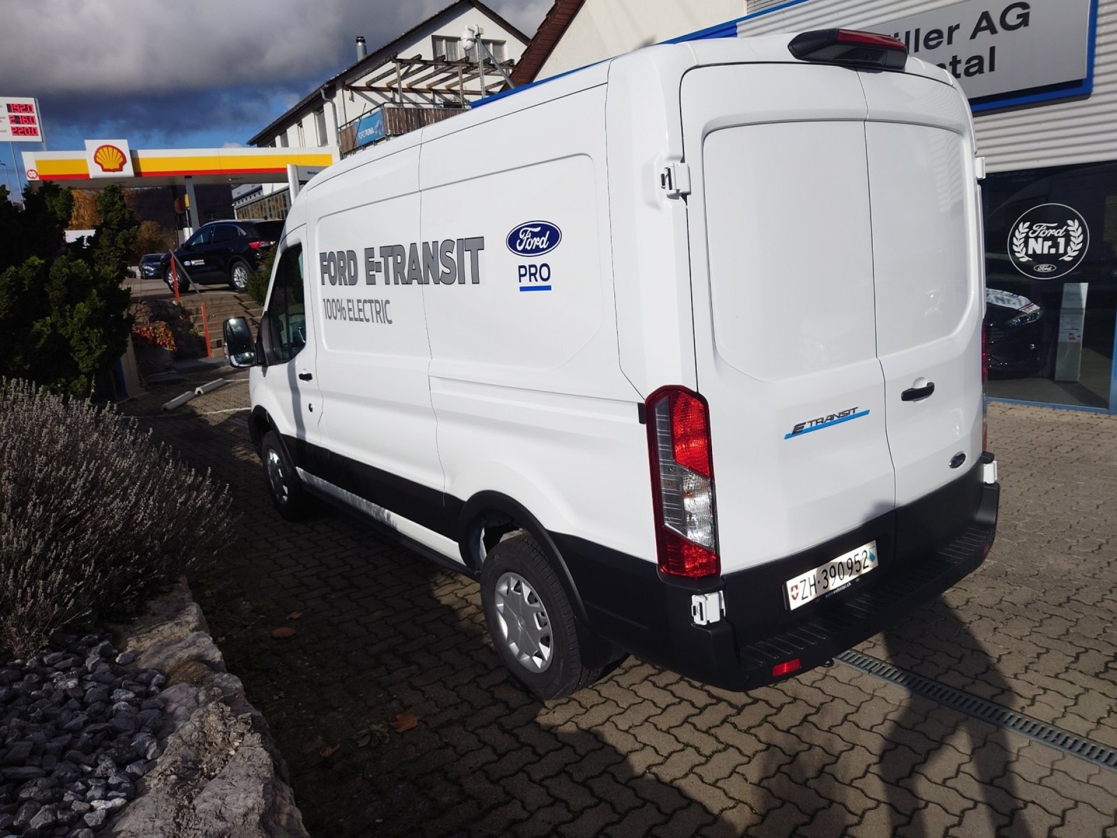 FORD e-TRANSIT VAN TREND 350L2, Electric, Ex-demonstrator, Automatic - 3