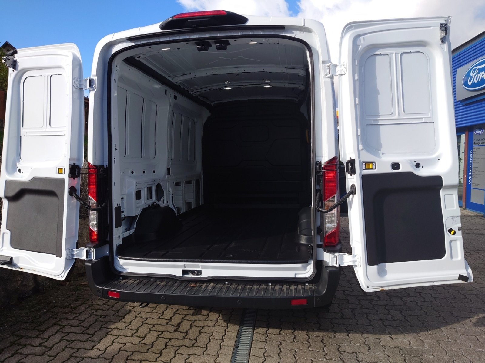 FORD e-TRANSIT VAN TREND 350L2, Electric, Ex-demonstrator, Automatic - 4