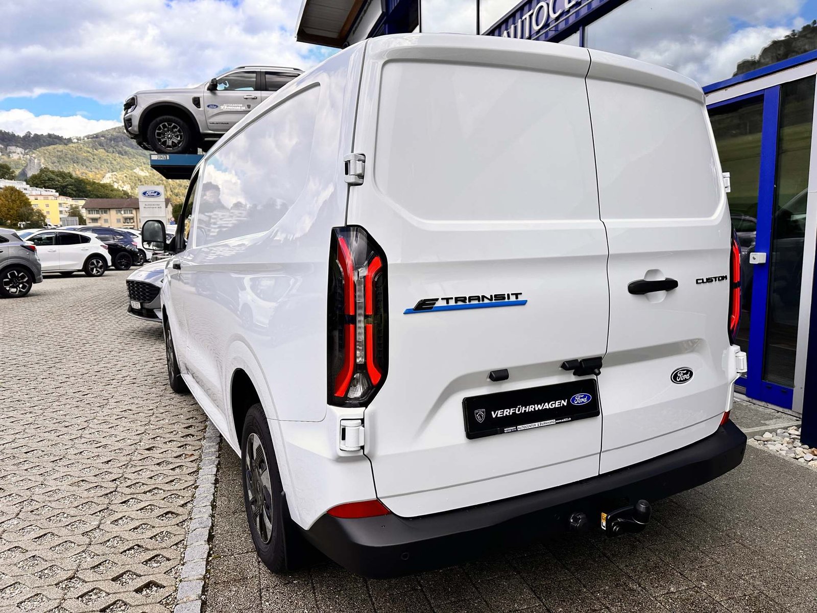FORD E-Transit C Van 320 L1 74 kWh Trend, Elektro, Vorführwagen, Automatik - 4