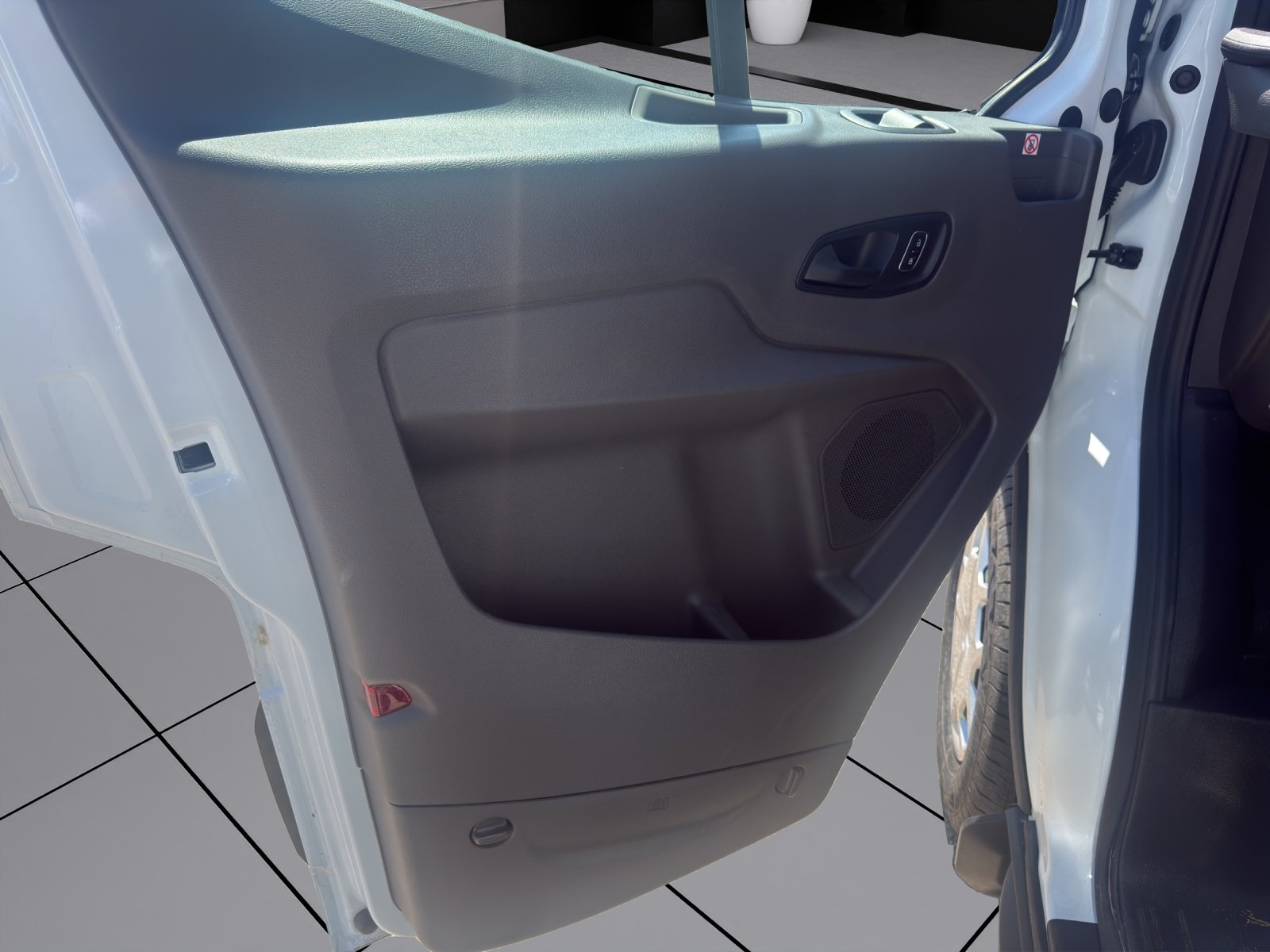 FORD E-Transit 350 L4 Trend RWD 68kWh, Elettrica, Auto dimostrativa, Automatico - 6