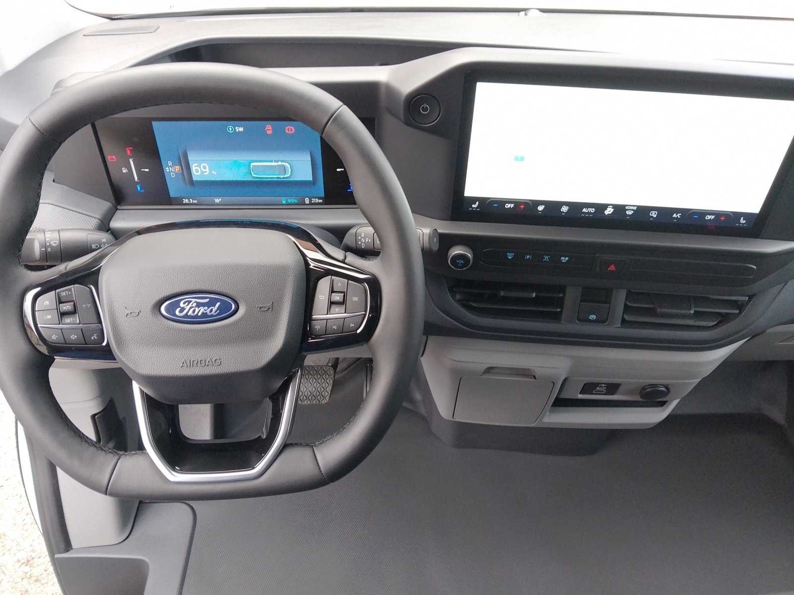 FORD E-Transit Custom Van 320 L1 Trend, Elektro, Neuwagen, Automatik - 7