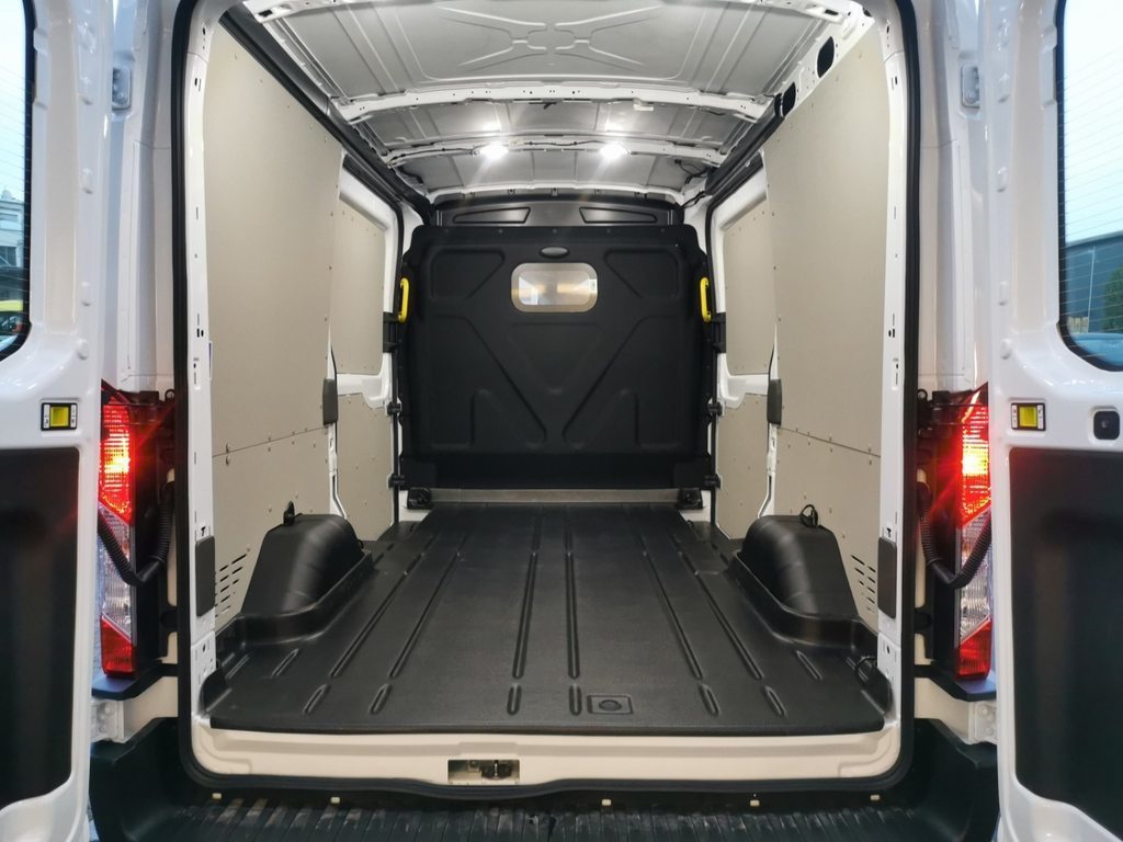 FORD E-Transit Van 350 L2H2 67kWh Trend, Elektro, Vorführwagen, Automat - 5