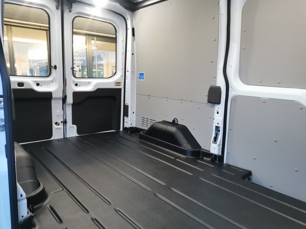 FORD E-Transit Van 350 L2H2 67kWh Trend, Elektro, Vorführwagen, Automat - 6