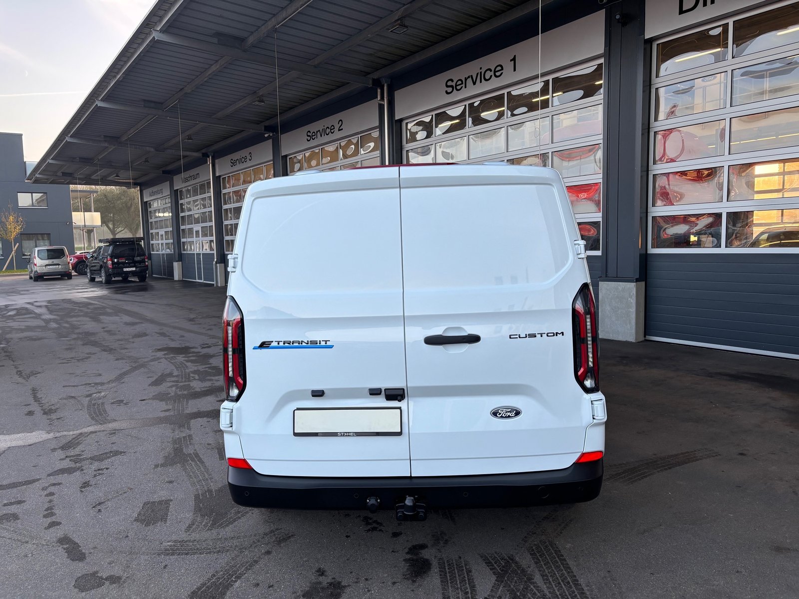 FORD E-Transit C Van 320 L1 74 kWh Trend, Electric, Ex-demonstrator, Automatic - 5