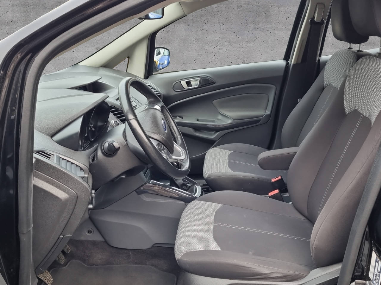 FORD EcoSport 1.5 Titanium, Essence, Occasion / Utilisé, Manuelle - 5