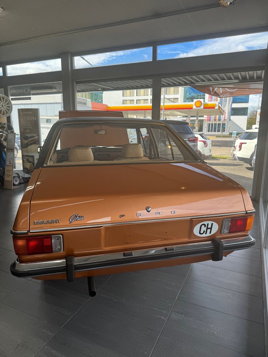 FORD Escort 1.6 Ghia, Occasion / Utilisé - 5
