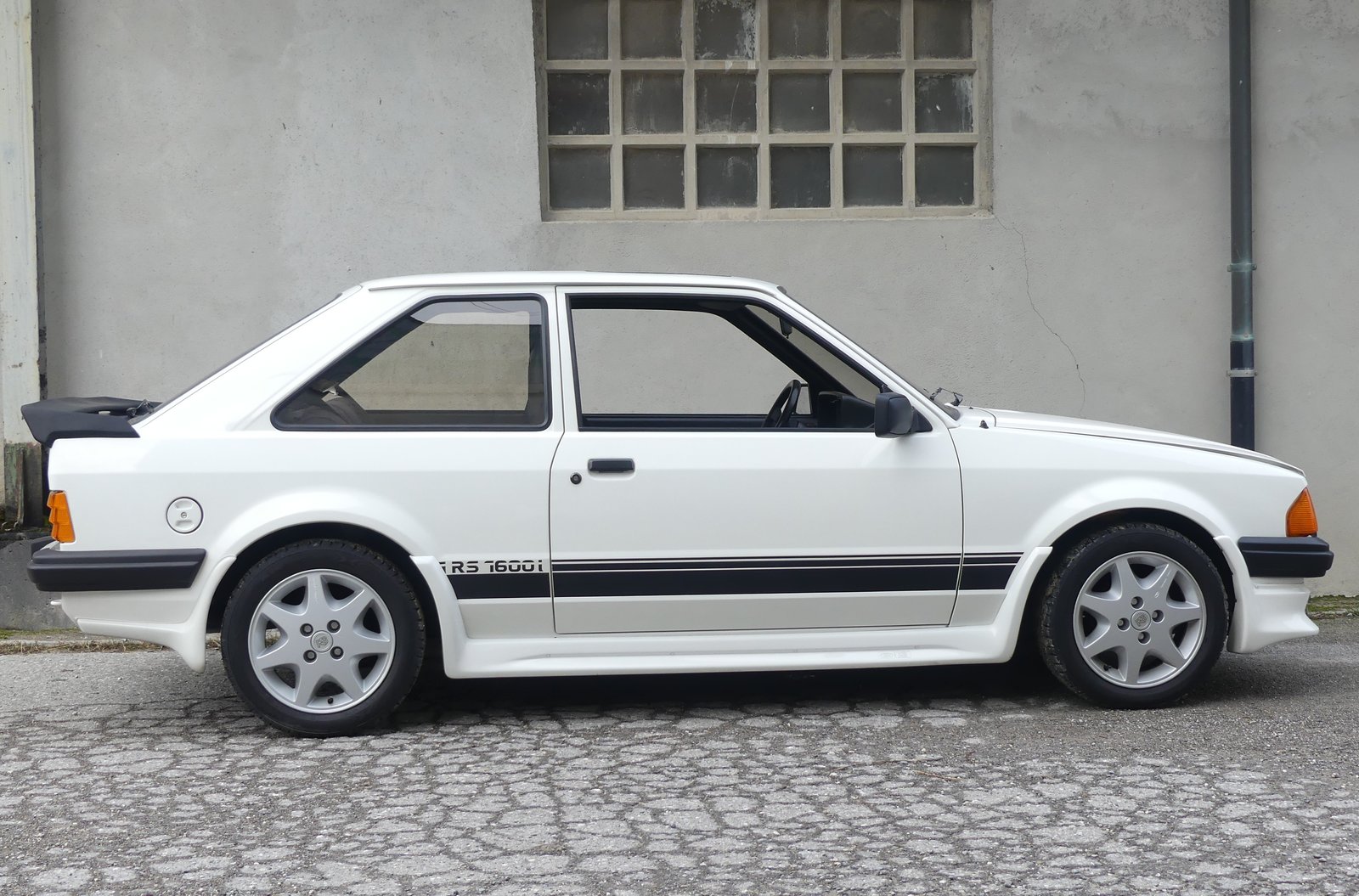 FORD Escort 1600 RSi, Benzin, Oldtimer, Handschaltung - 3