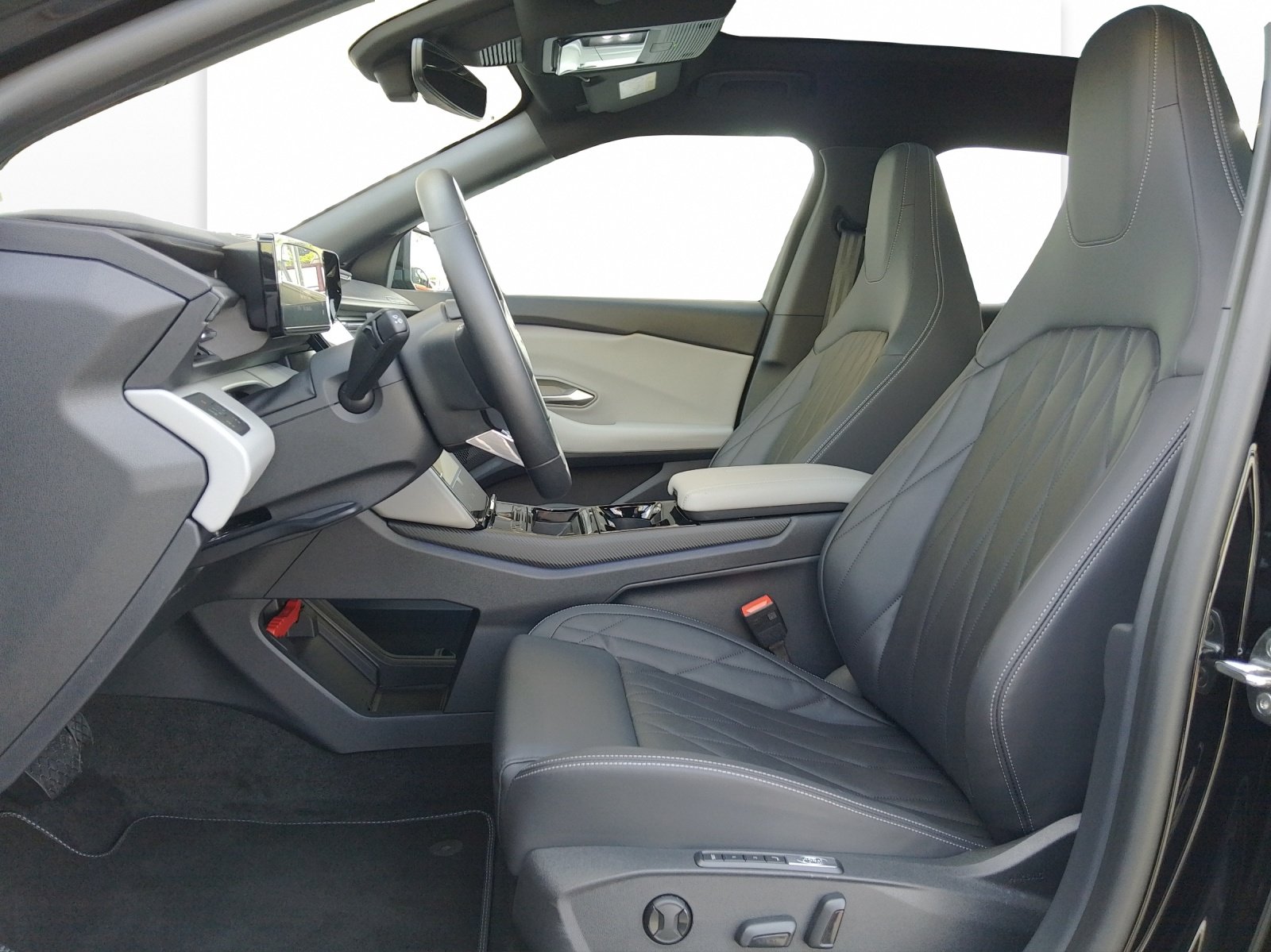 FORD Explorer Extended Range Premium AWD, Elektro, Occasion / Gebraucht, Automatik - 6