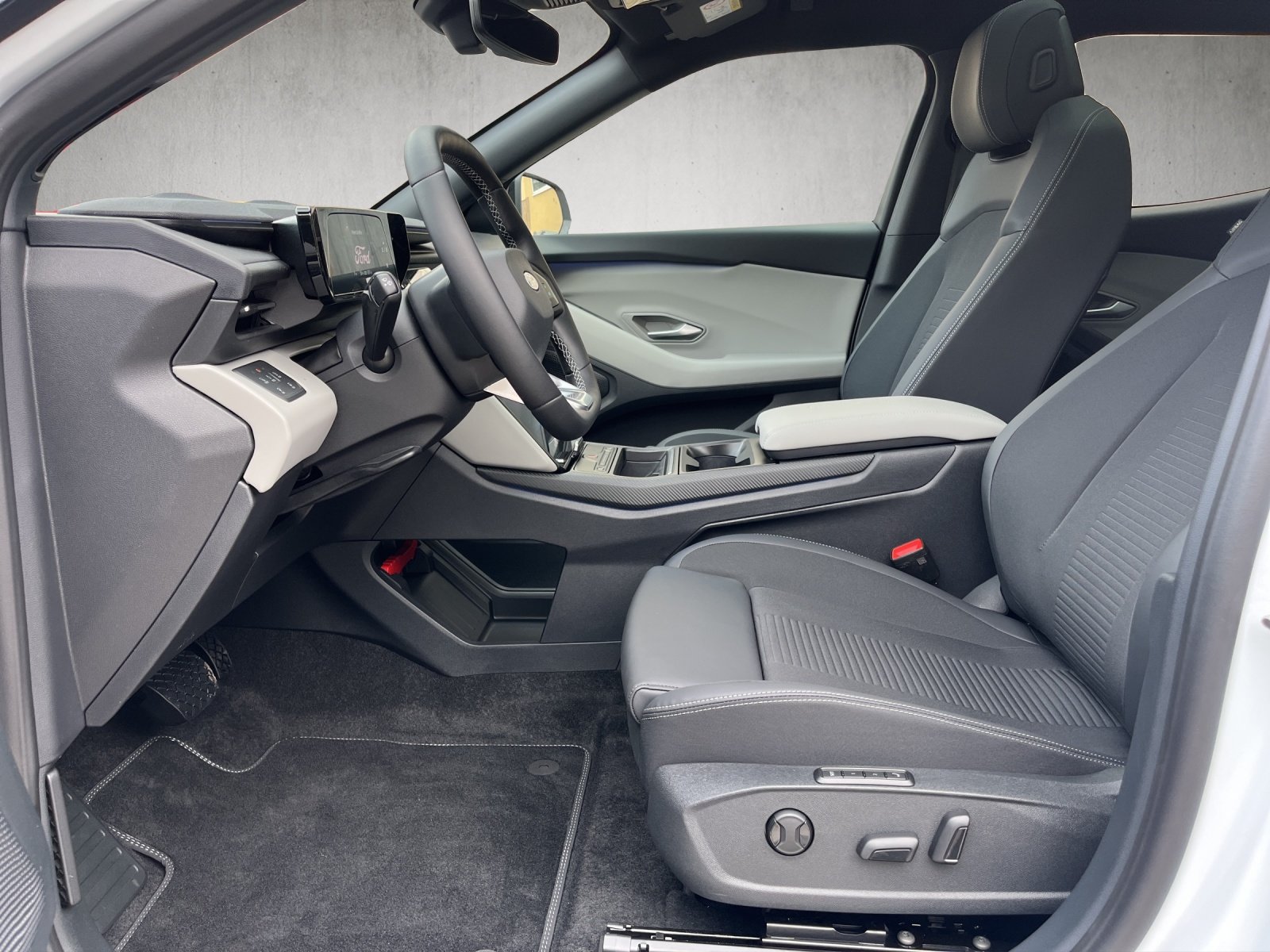 FORD Explorer Elektro 77kWh Dual Extended Range Premium AWD, Elektro, Neuwagen, Automatik - 7