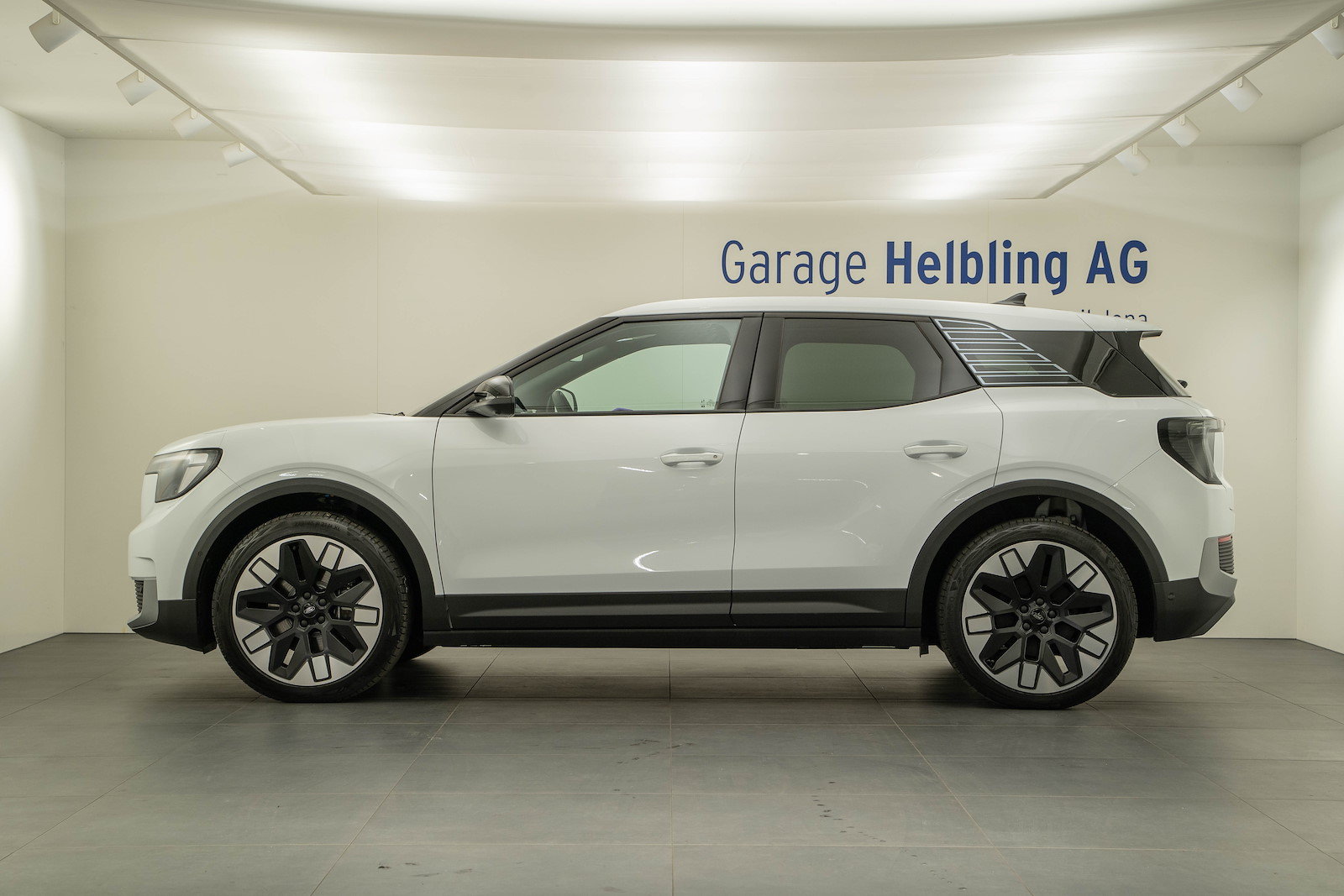 FORD Explorer Extended Range Premium AWD, Elettrica, Occasioni / Usate, Automatico - 3