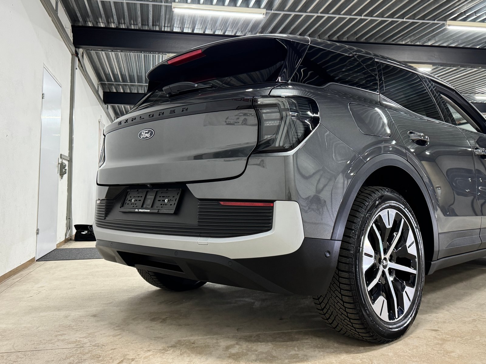 FORD Explorer Elektro 79kWh Dual Extended Range AWD / 340PS, Electric, Second hand / Used, Automatic - 6