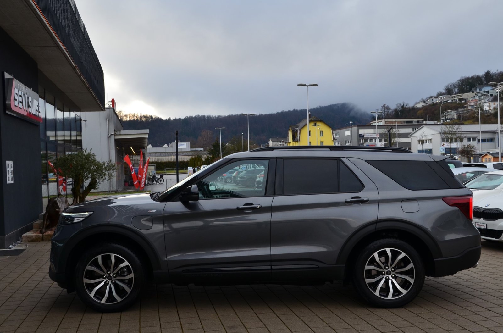 FORD Explorer 3.0 EcoB. Plug-in-Hybrid ST-Line 4WD Aut.*Fris, Hybride Rechargeable Essence/Électricité, Occasion / Utilisé, Automatique - 6