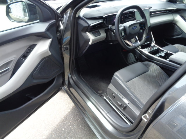 FORD Explorer Extended Range AWD, Electric, Second hand / Used, Automatic - 7