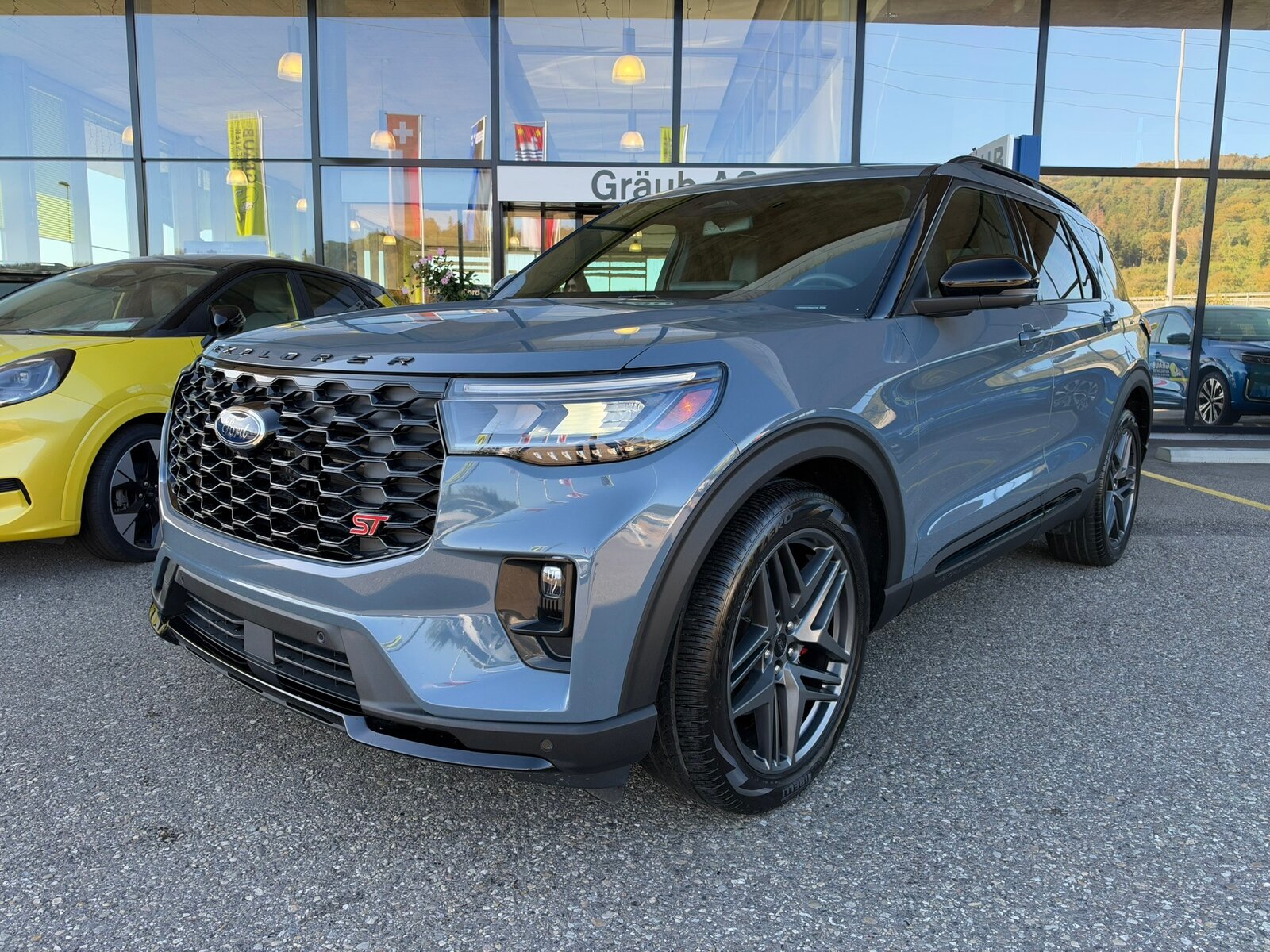FORD Explorer ST - US Version Direktimport mit vielen coolen Ext