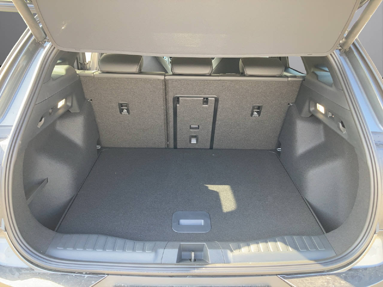 FORD Explorer Extended Range (77 kWh) RWD, Elettrica, Auto dimostrativa, Automatico - 7