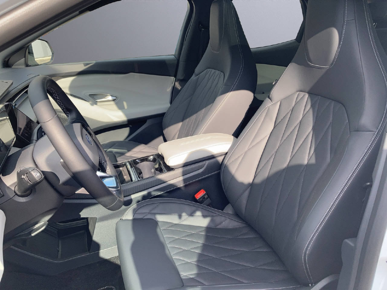 FORD Explorer Extended Range Premium, Électrique, Voiture de démonstration, Automatique - 5